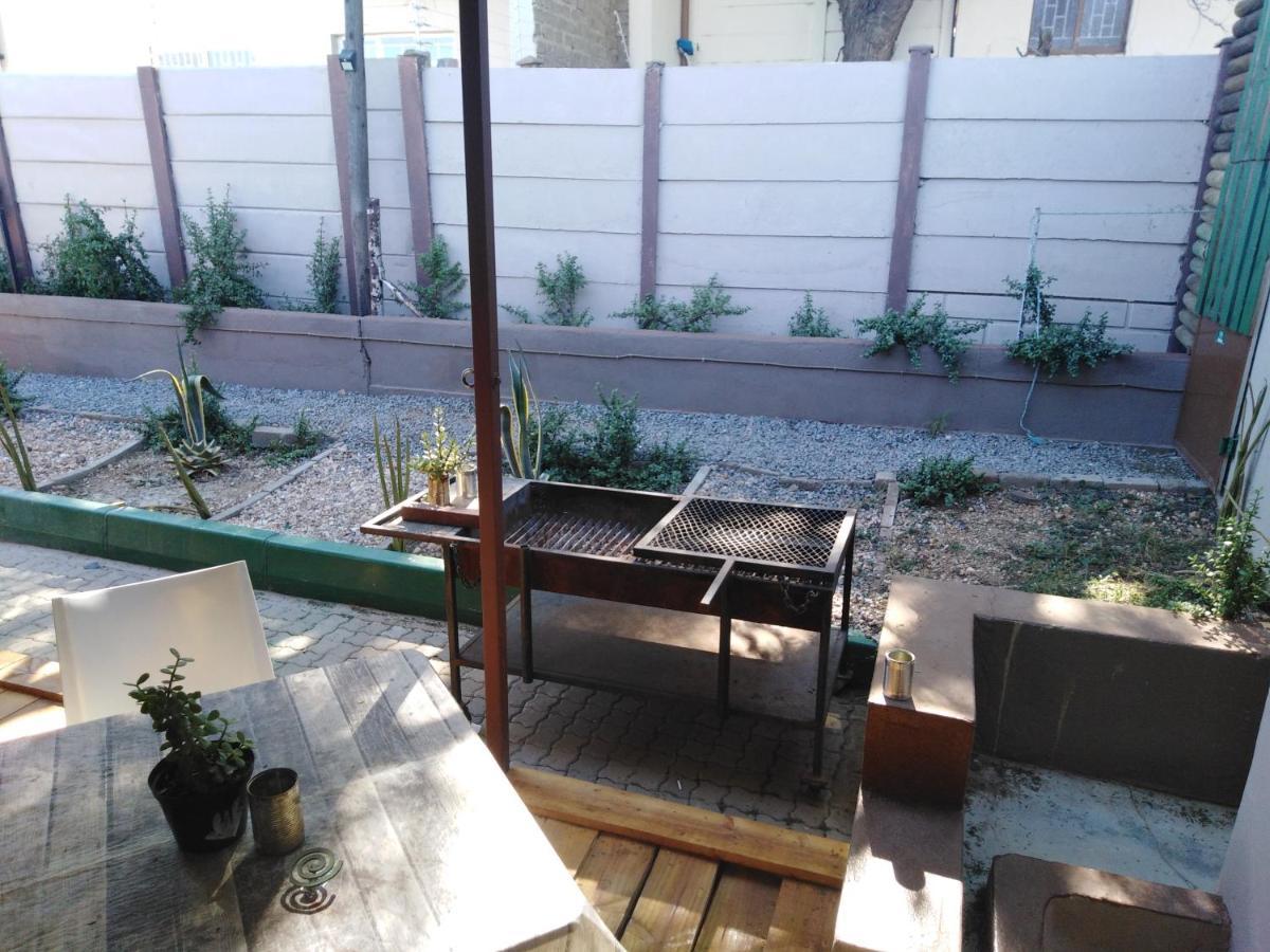 Xenia Bed & Breakfast Windhoek Ngoại thất bức ảnh
