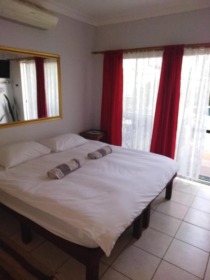 Xenia Bed & Breakfast Windhoek Ngoại thất bức ảnh
