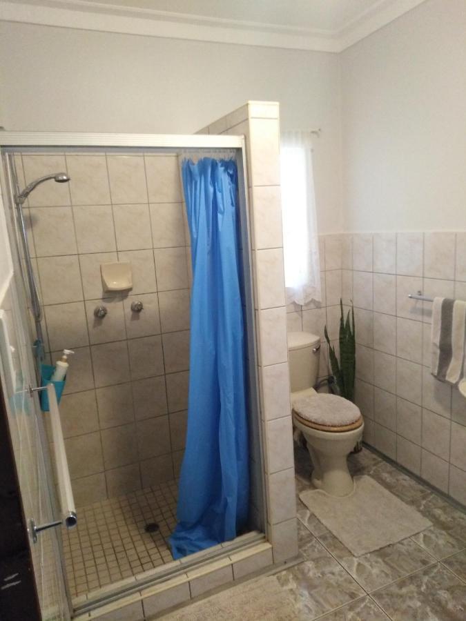 Xenia Bed & Breakfast Windhoek Ngoại thất bức ảnh