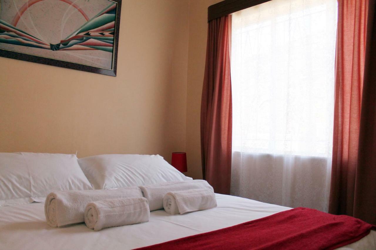 Xenia Bed & Breakfast Windhoek Ngoại thất bức ảnh
